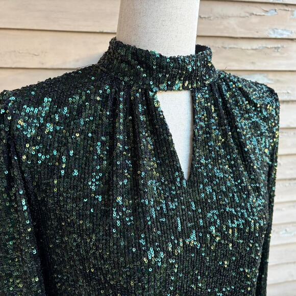Cable & Gauge Tops - Green sequin blouse with front